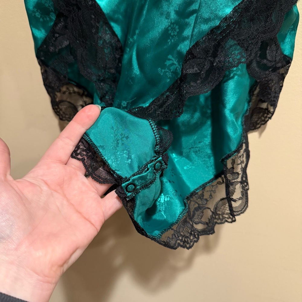 1970s Emerald Lingerie Bodysuit - Picture 6 of 7
